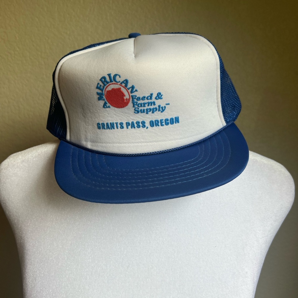 VINTAGE feed and farm supply trucker hat